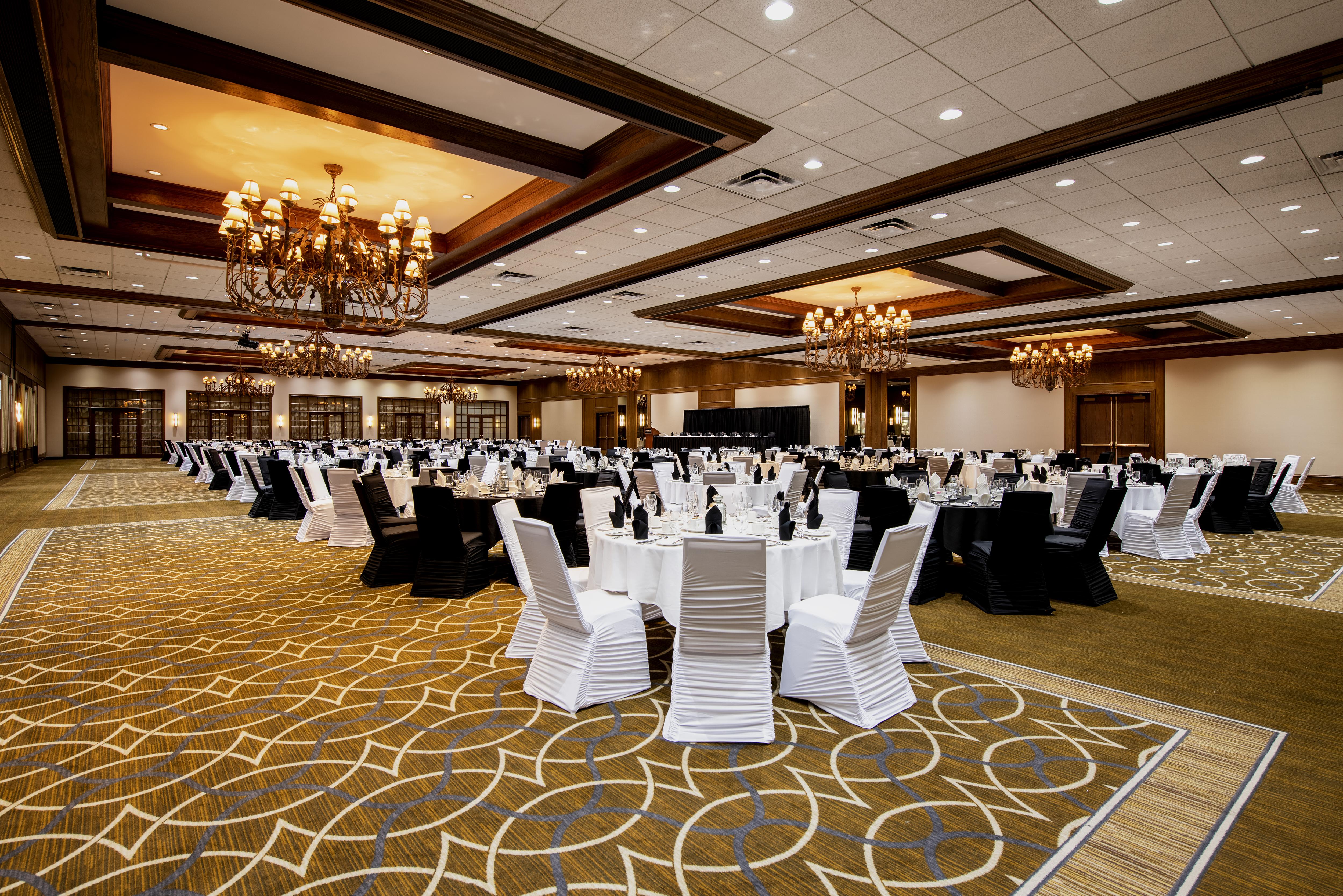 Red Deer Resort & Casino Екстериор снимка