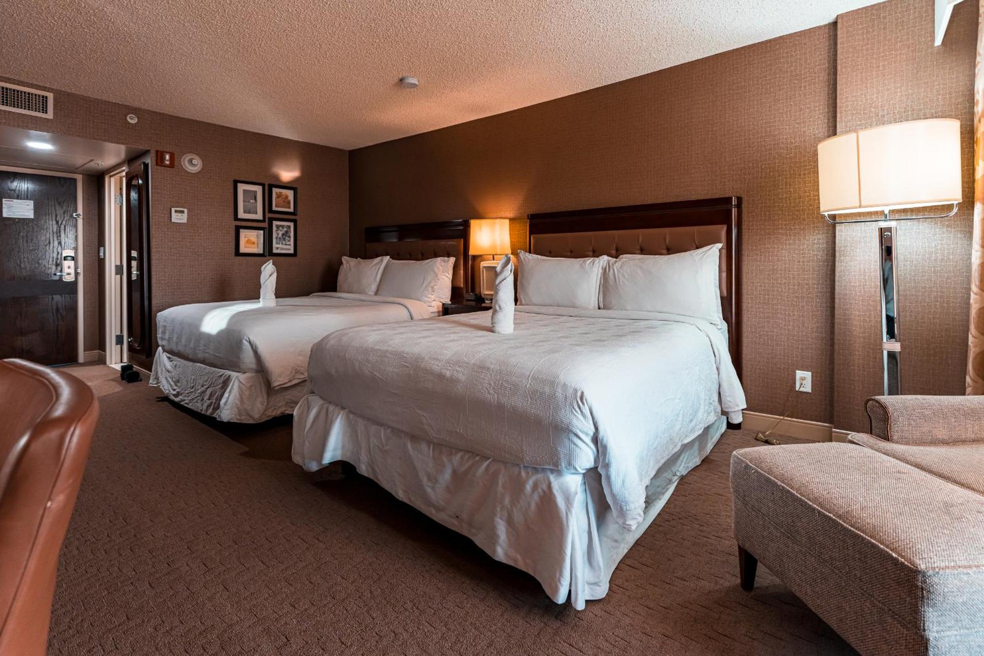 Red Deer Resort & Casino Екстериор снимка