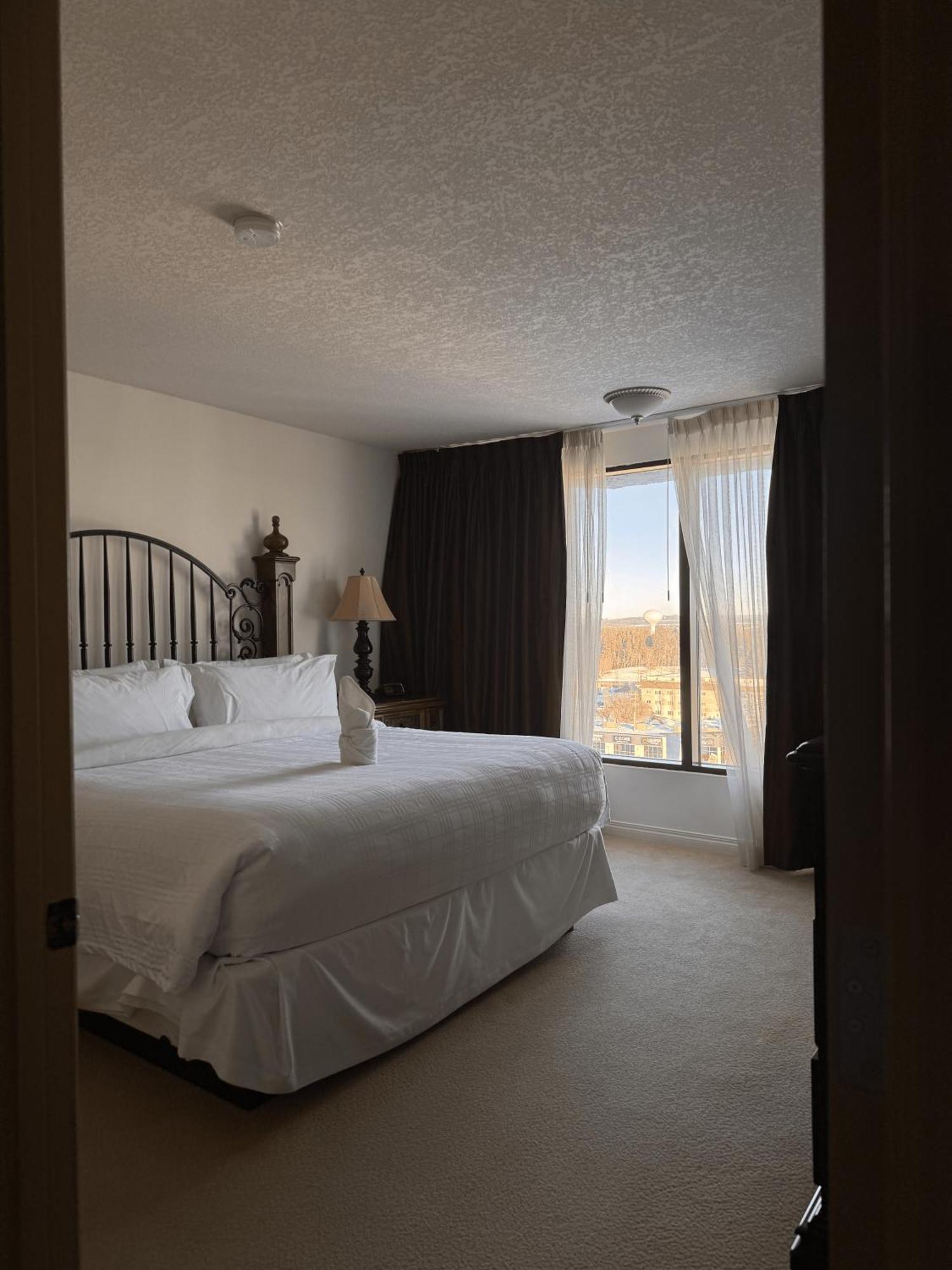 Red Deer Resort & Casino Екстериор снимка