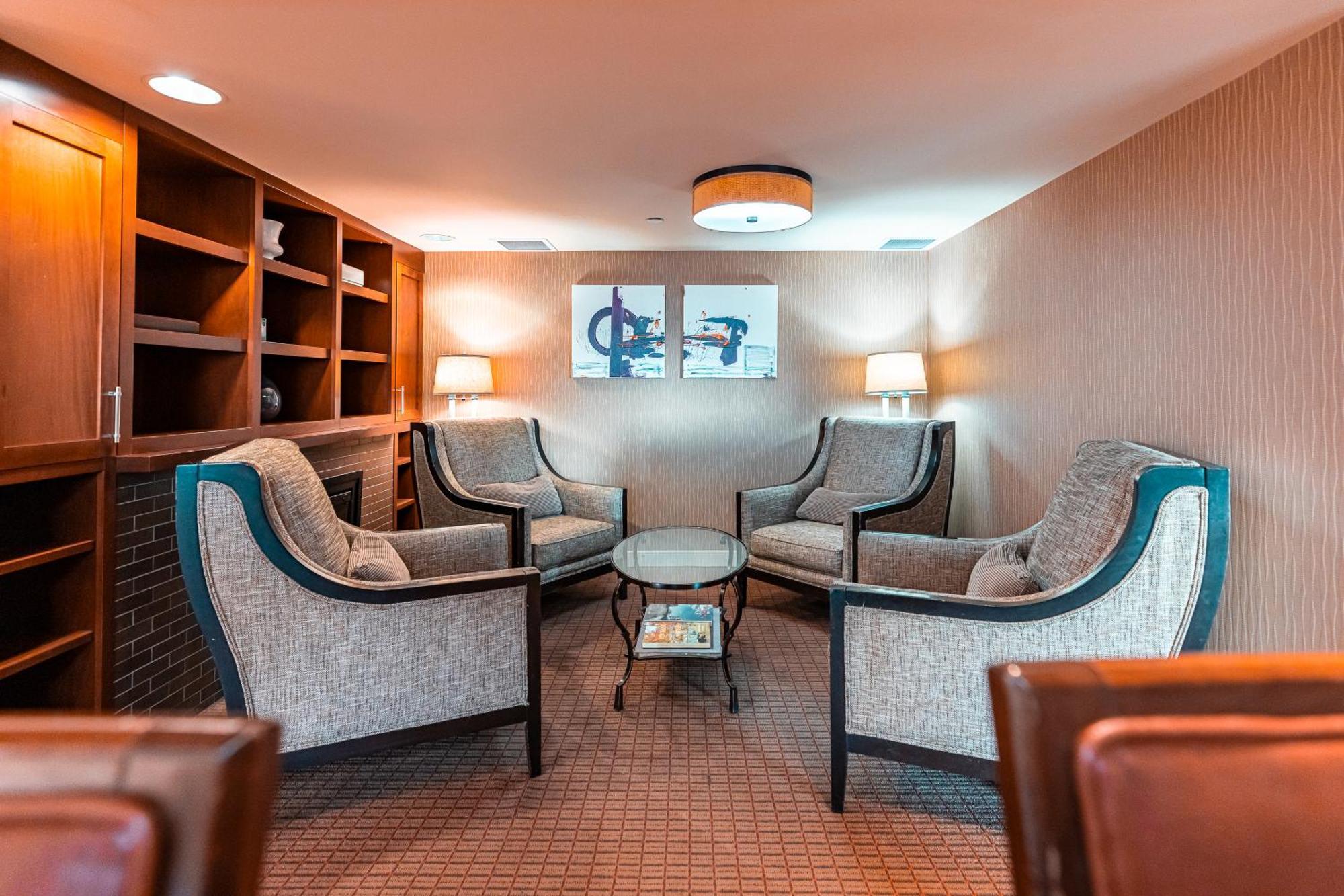 Red Deer Resort & Casino Екстериор снимка
