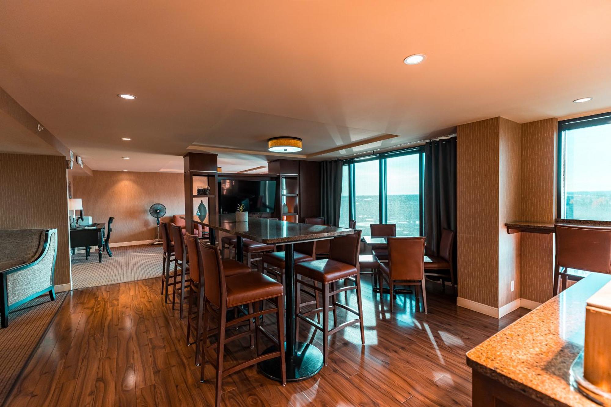 Red Deer Resort & Casino Екстериор снимка